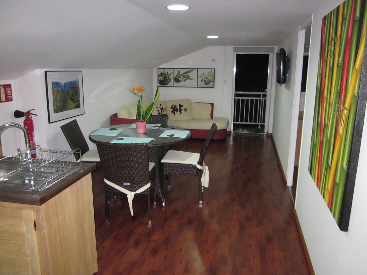 Le Colibri Bed and Breakfast Le Dix-Septieme Εξωτερικό φωτογραφία
